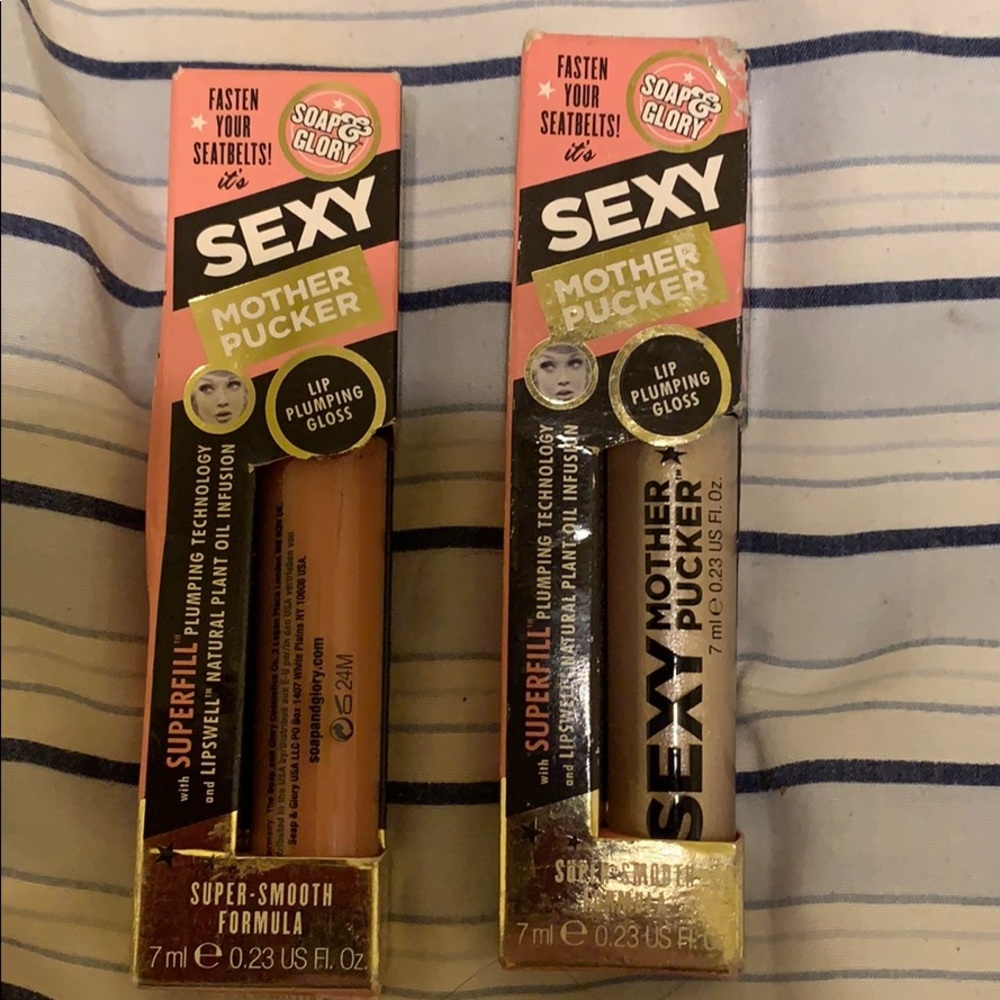 SOAP & GLORY SEXY PUCKER AUTHENTIC NEW NOT USED!Each 8.00